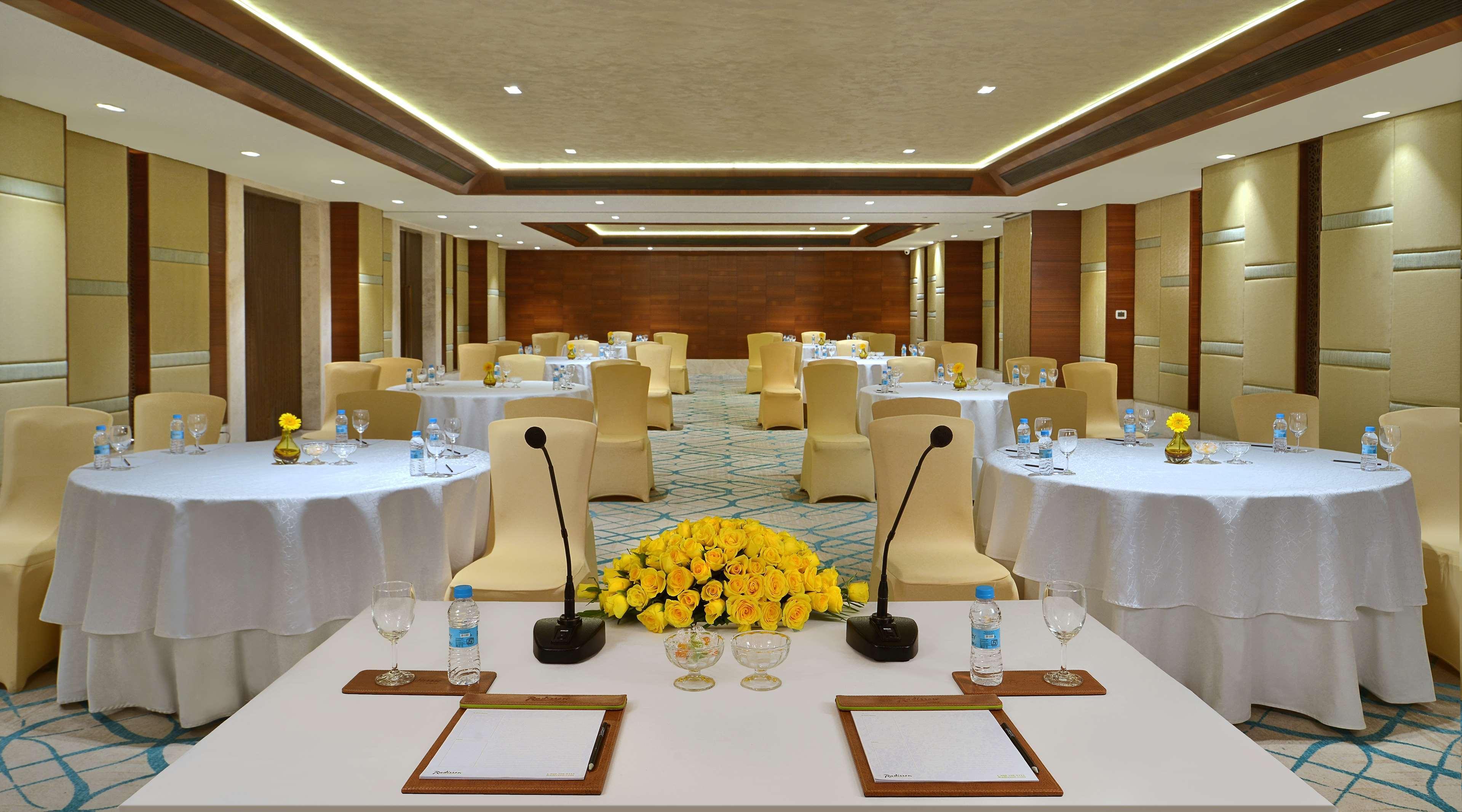 Radisson Gwalior Hotel Exterior foto