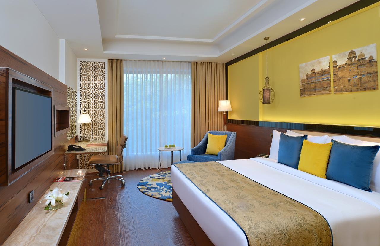 Radisson Gwalior Hotel Exterior foto