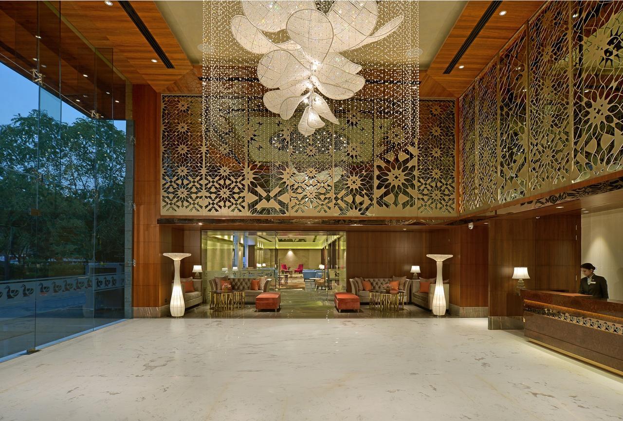 Radisson Gwalior Hotel Exterior foto